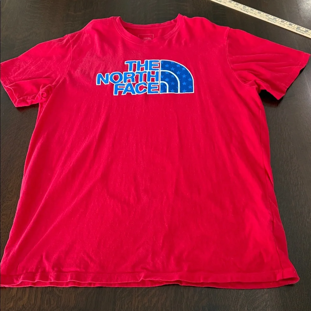 The North Face Red USA Box Graphic Stars Men’s Short sleeved T-Shirt XL